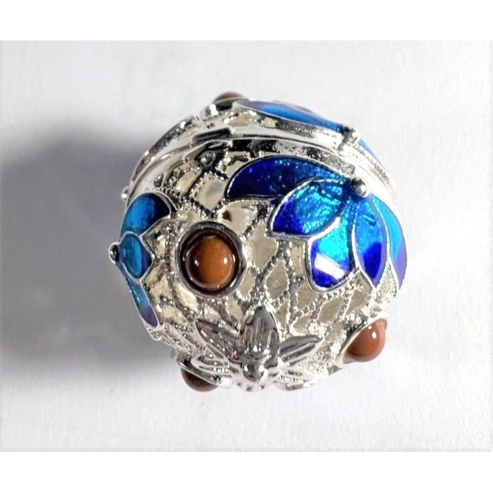 Beautiful Pendant Sphere/Perfume Diffuser